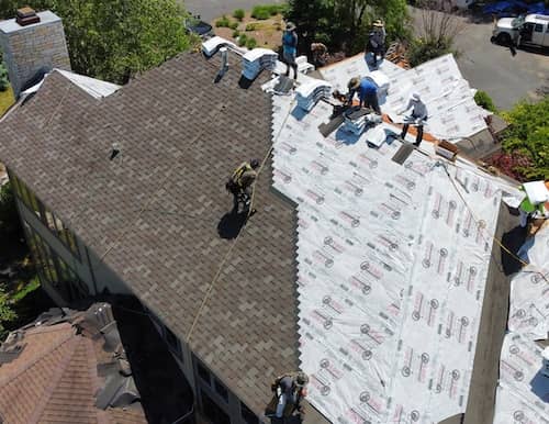 Ceder Wood shingle roof in Milwaukee