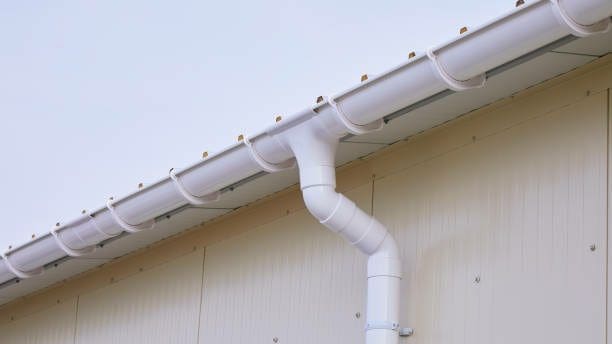 plastic gutter